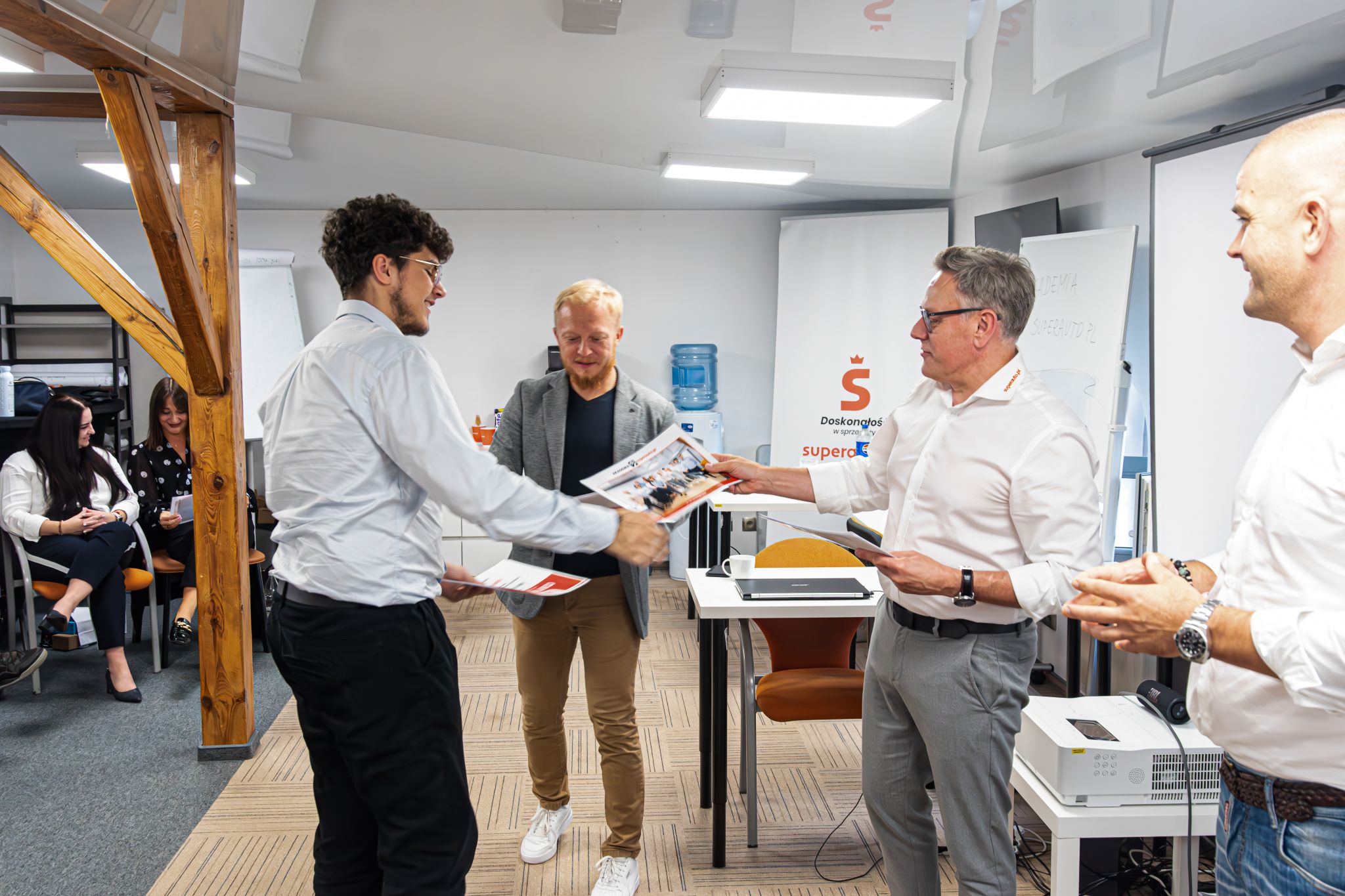 akademia 4 akademia 4